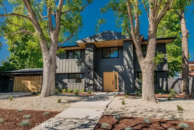 24245 Hatteras, Woodland Hills, CA 91367 - #2