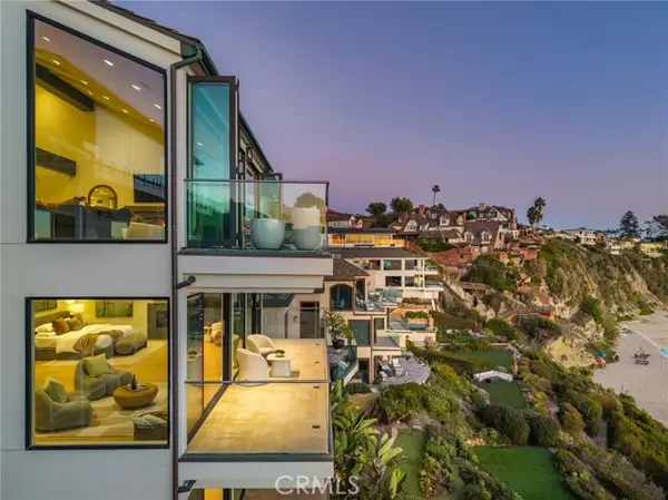 33 Bay Drive, Laguna Beach, CA 92651