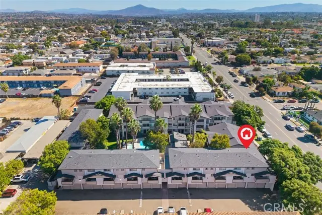 569 E Street  #1, Chula Vista, CA 91910 - #3
