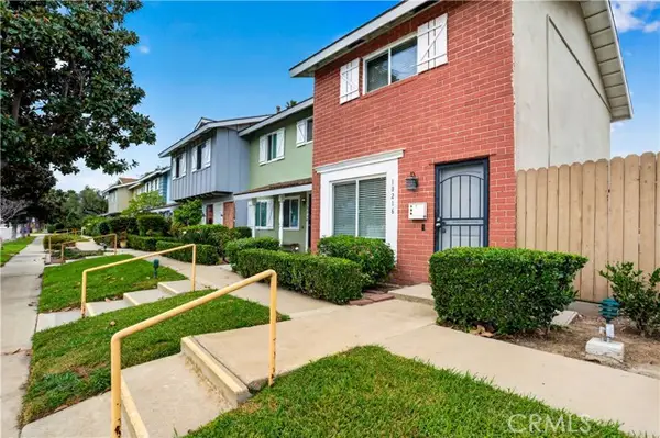 10216 Ascot Circle, Huntington Beach, CA 92646