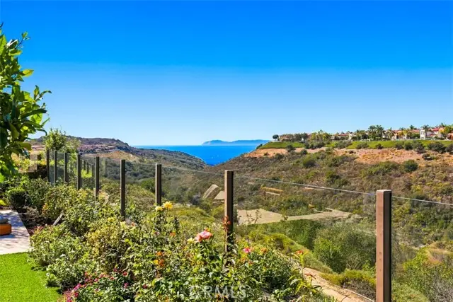 21 Shadowcast, Newport Coast, CA 92657 - #3