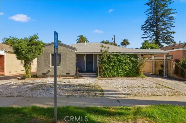 2452 Oregon, Long Beach, CA 90806