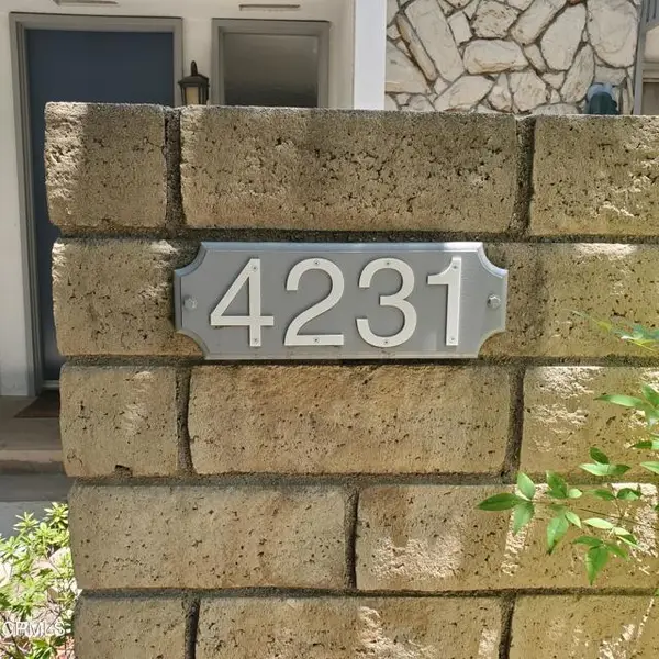 4231 Sarah Street, Burbank, CA 91505