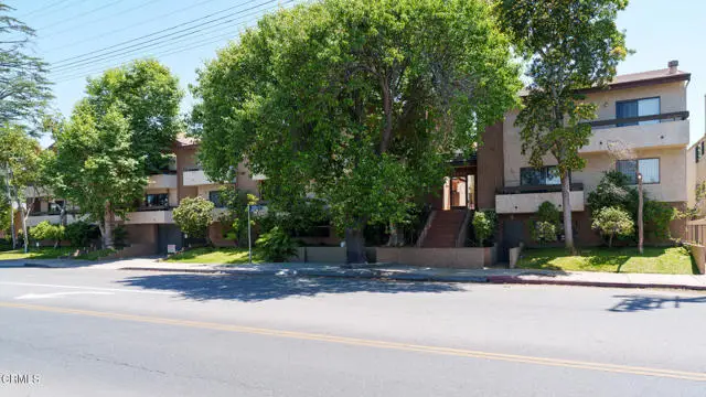 12330 Magnolia Boulevard  #106, Valley Village, CA 91607 - #2