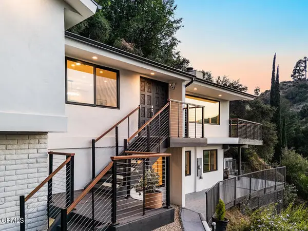 981 Glen Oaks Boulevard, Pasadena, CA 91105