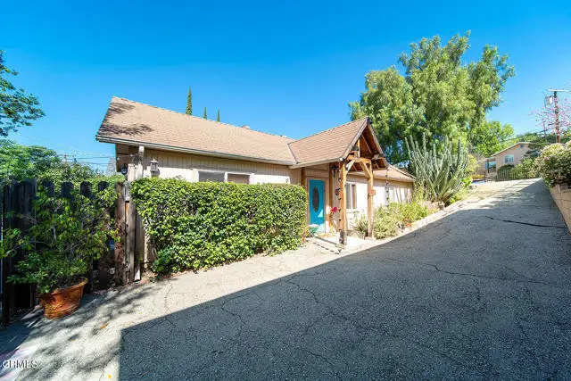 8950 Oswego Street, Sunland, CA 91040 - #2