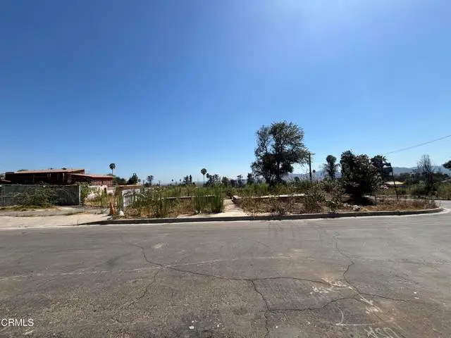 298 Poppyfields Drive, Altadena, CA 91001 - #3