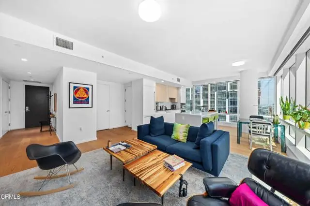 877 Francisco Street  #1506, Los Angeles, CA 90017 - #3