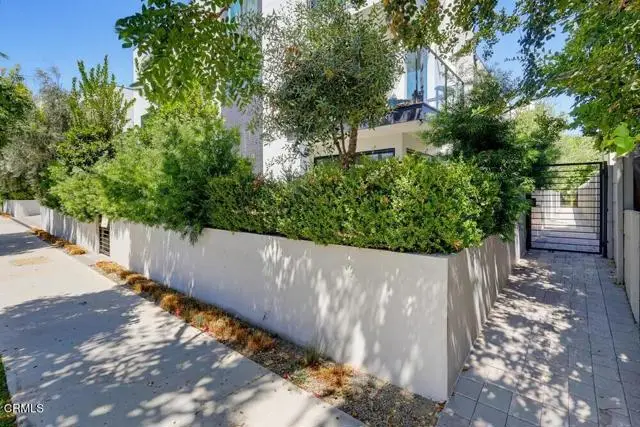 11618 Colfax Meadow Lane, Studio City, CA 91604 - #1