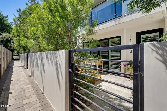 11618 Colfax Meadow Lane, Studio City, CA 91604 - #2