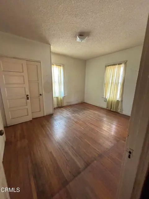 1008 Windsor Road, Glendale, CA 91205 - #3