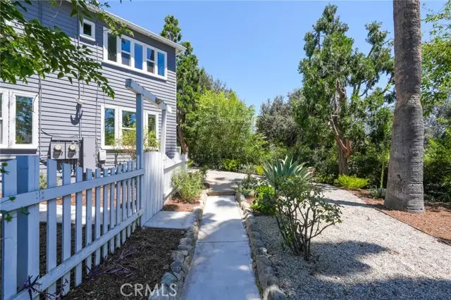 229 Washington, Pasadena, CA 91104 - #3
