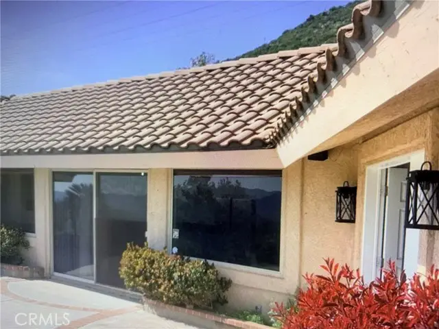 9557 Hierba, Santa Clarita, CA 91390 - #2