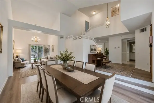 5807 Sylvia Avenue, Tarzana, CA 91356 - #2