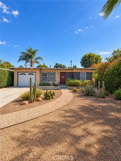 122 De Anza Circle, Ontario, CA 91761 - #1