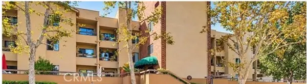 460 Oak Street  #210, Glendale, CA 91204
