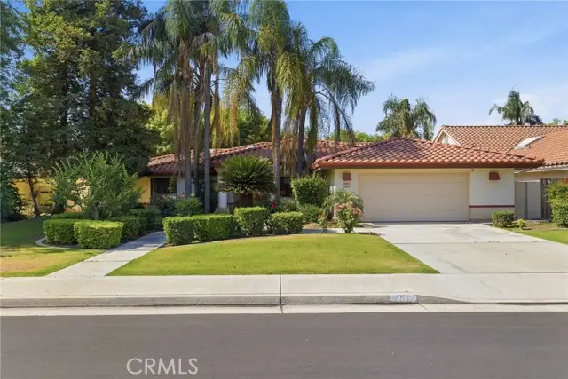 7313 Calle Los Manzanos, Bakersfield, CA 93309 - #1