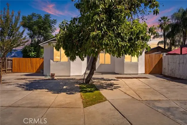 2225 Lamona, Fresno, CA 93703 - #2