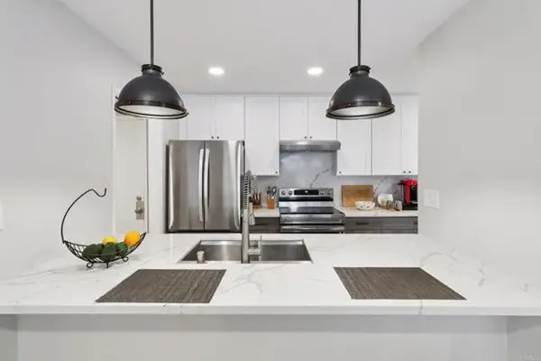 2348 La Costa Ave  #202, Carlsbad, CA 92009