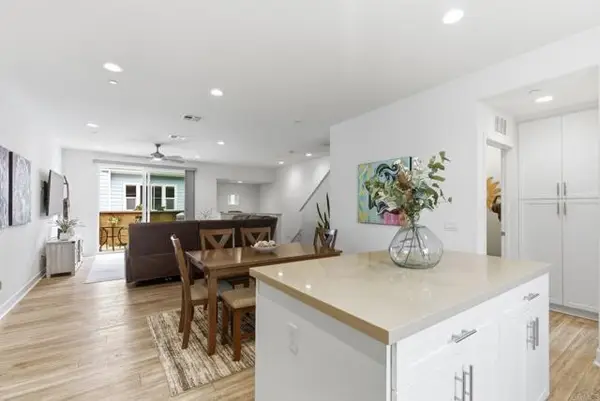 4367 Pacifica Way  #2, Oceanside, CA 92056