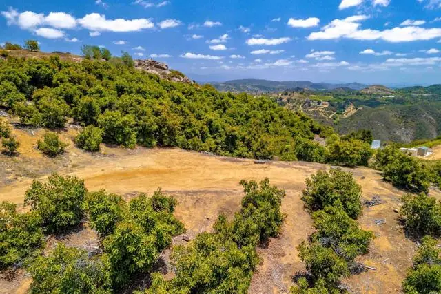 1 Los Gatos Road, Temecula, CA 92590 - #2