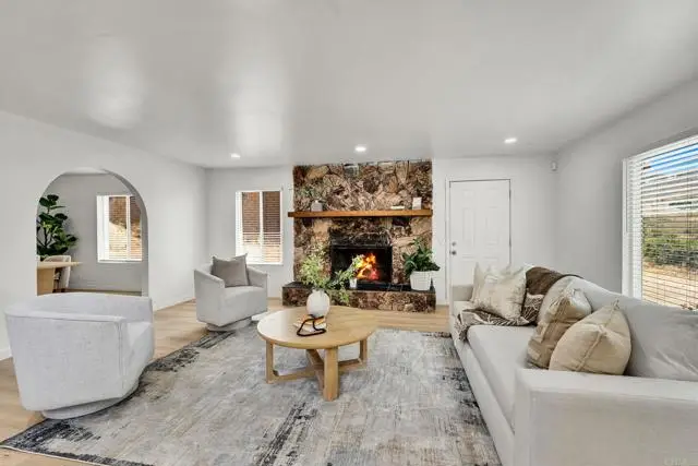 9130 Shadow Hill Road, Santee, CA 92071 - #2