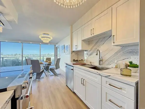 1820 Avenida del Mundo  #208, Coronado, CA 92118