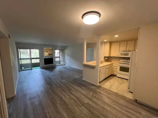 10400 Caminito Cuervo  #255, San Diego, CA 92108 - #3