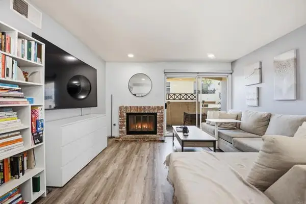 2035 Lakeridge Circle  #102, Chula Vista, CA 91913