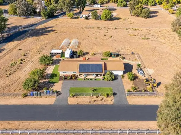 15360 Round Tree Road, Valley Center, CA 92082