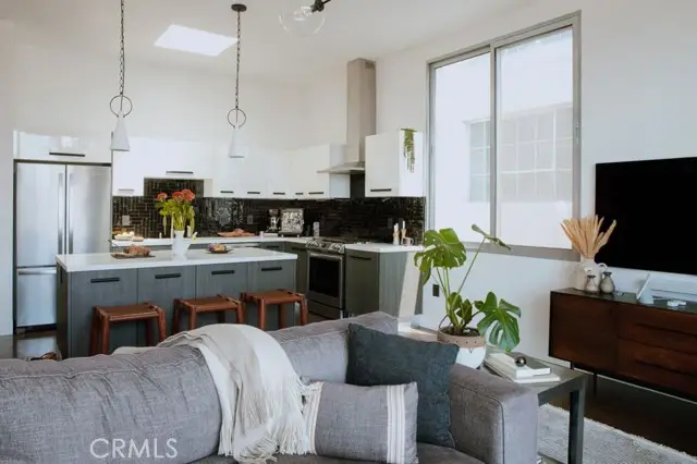 433 Pine  #408, Long Beach, CA 90802 - #2