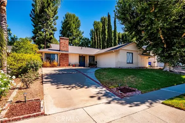 21115 Altena Drive, Saugus, CA 91350