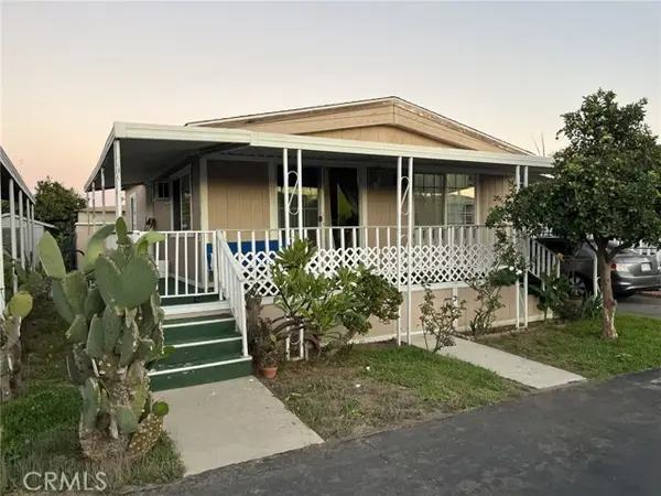 16707 Garfield Avenue  #1806, Paramount, CA 90723