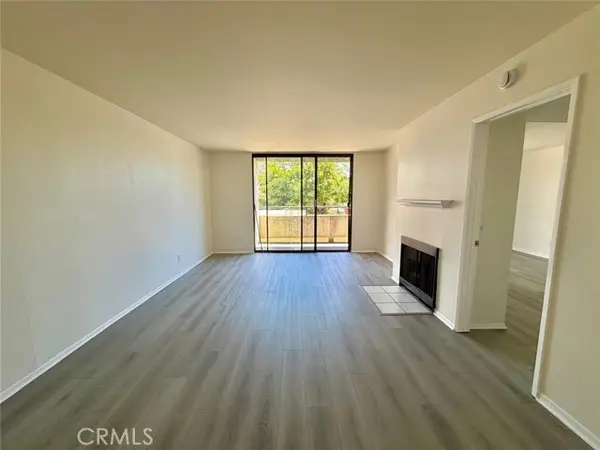 1237 6th Street  #110, Long Beach, CA 90802