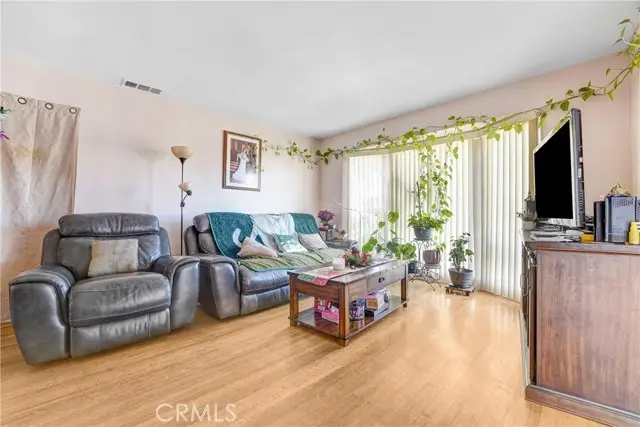 2200 Hardy, Inglewood, CA 90305 - #2