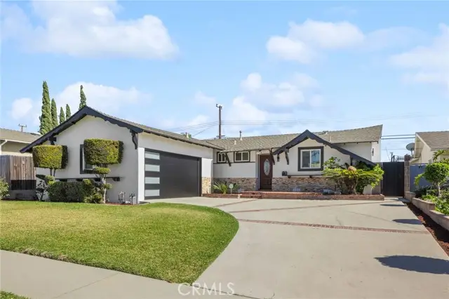 11744 Hollyview, La Mirada, CA 90638 - #1