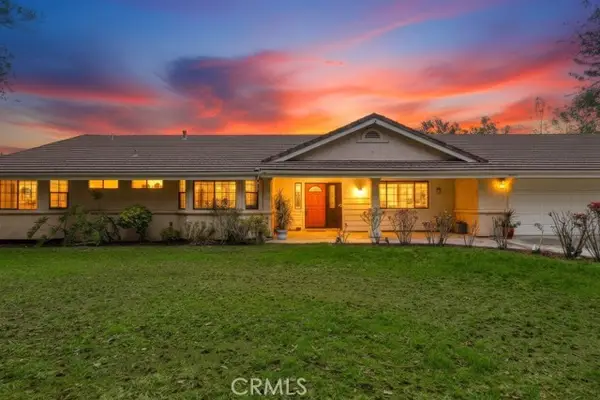 28572 Meadow Mesa Lane, Escondido, CA 92026