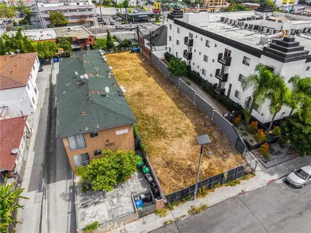 2113 Court Street, Los Angeles, CA 90026 - #1