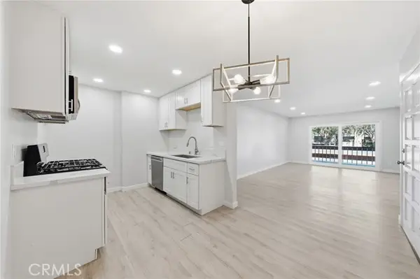 6600 Warner  #205, Huntington Beach, CA 92647