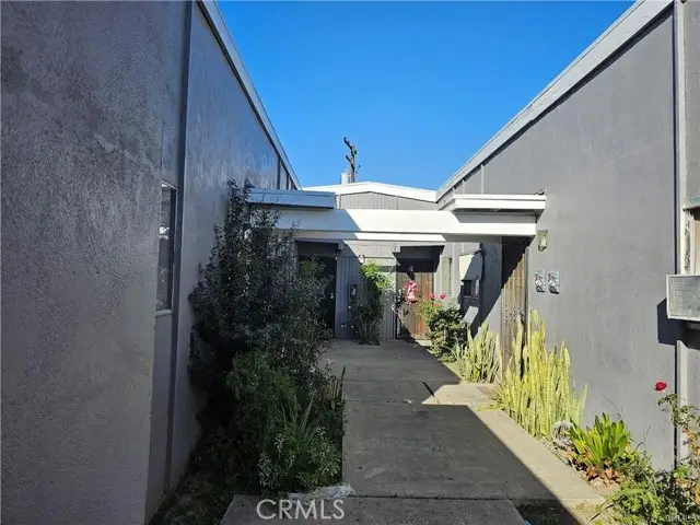 2121 Catalina, Anaheim, CA 92801 - #2