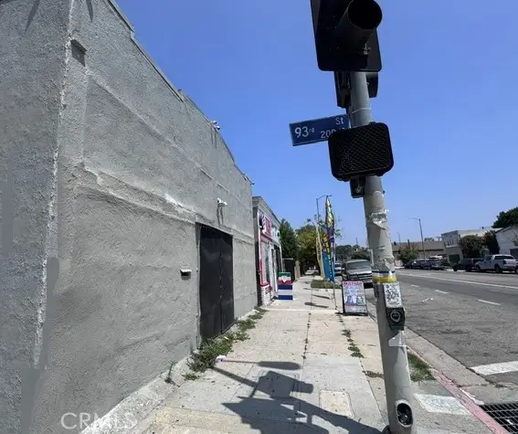 9223 San Pedro, Los Angeles, CA 90003 - #2