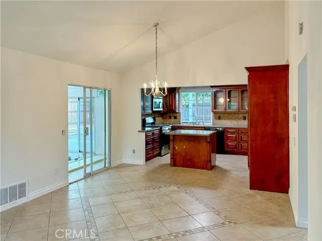 1164 Massachusetts Avenue, Riverside, CA 92507 - #2