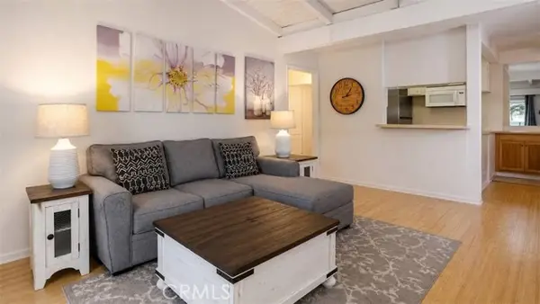 1345 Cabrillo Park Drive  #P-14, Santa Ana, CA 92701