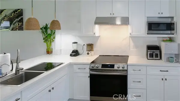 521 Lyon  #11, Santa Ana, CA 92701