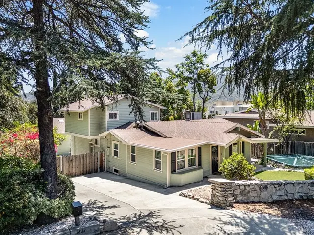 2832 Mayfield Ave., La Crescenta, CA 91214 - #2