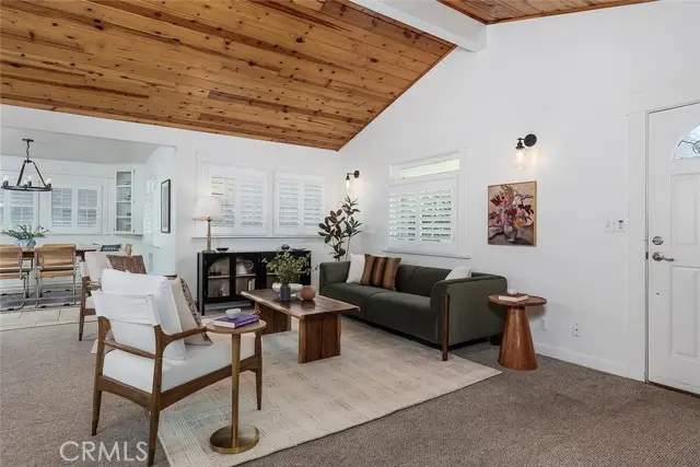 2832 Mayfield Ave., La Crescenta, CA 91214 - #3