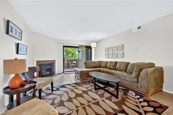 2501 Temple Ave Avenue  #104, Signal Hill, CA 90755