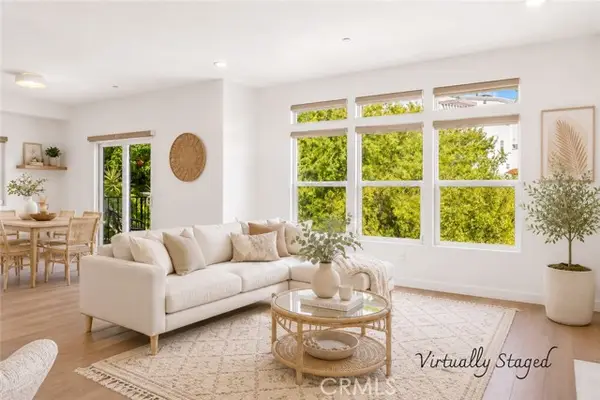3822 Clayton Avenue, Los Angeles, CA 90027