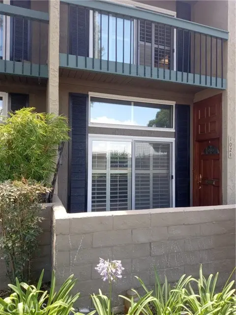 1024 Palo Verde Avenue, Long Beach, CA 90815