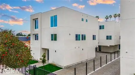 16000 Vermont, Gardena, CA 90247 - #1